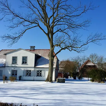 Idyllisches Ferienapartment No 4 In Strandnaehe * 징스트
